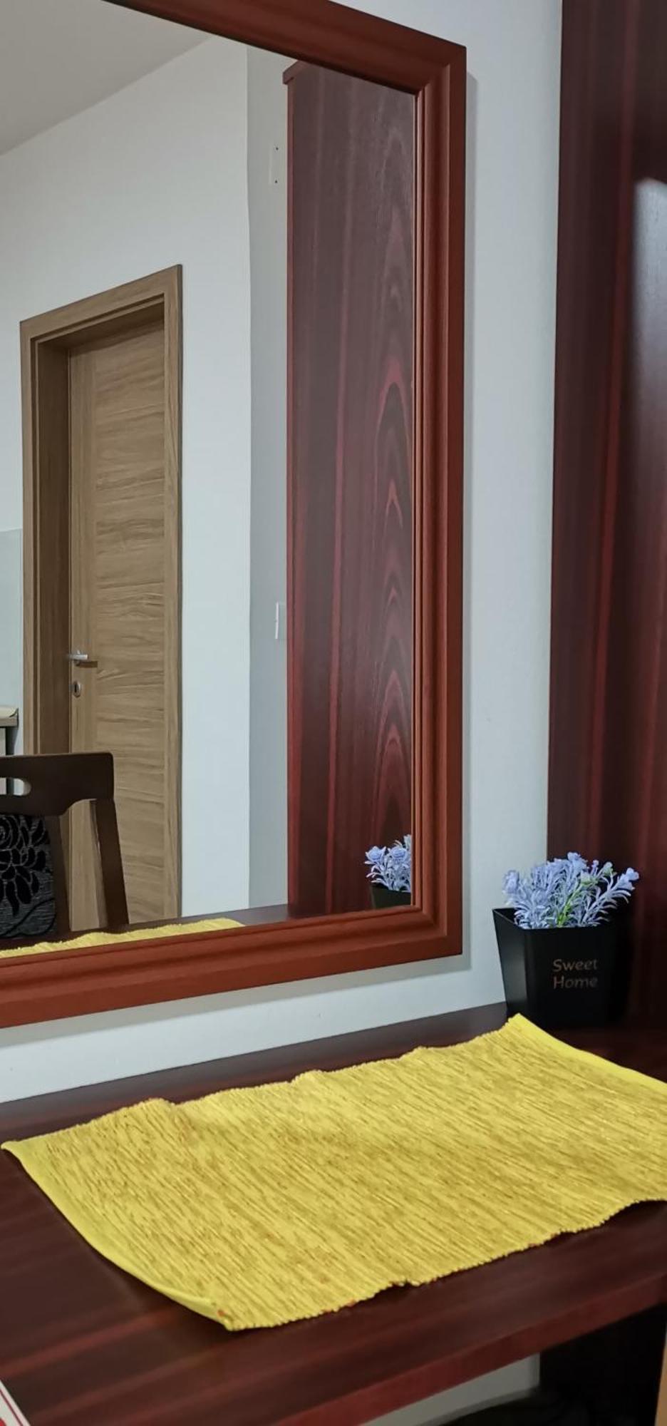 Center Apartment Delfina Ohrid Bagian luar foto