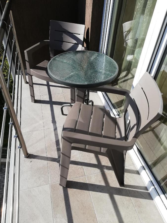 Center Apartment Delfina Ohrid Bagian luar foto
